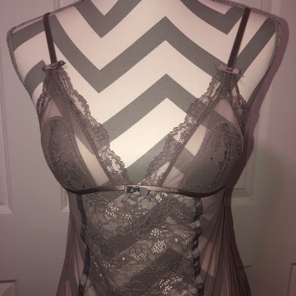 Victoria’s Secret Very Sexy Slip - Picture 2 of 8